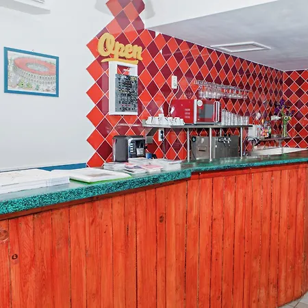 Hostel Hi Nîmes